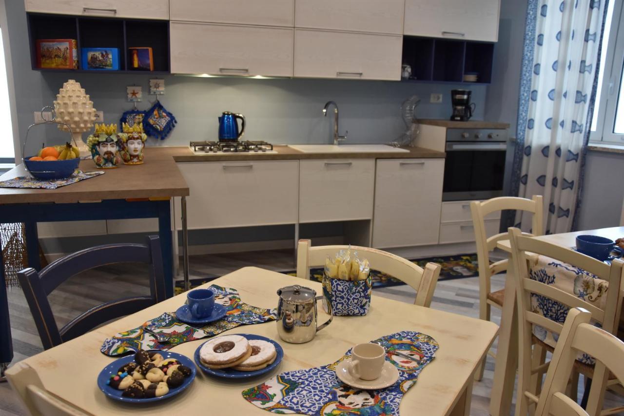 גיארדיני נאקסוס B&B Marina Blu מראה חיצוני תמונה